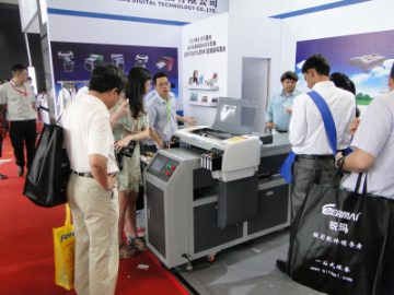 تظاهرات عملکرد